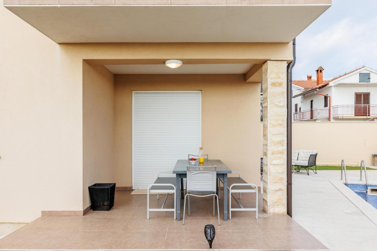 Villa Queen Jelena Galizana Bagian luar foto